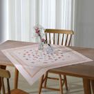 Toalha de Chá Serena 78cm x78cm Quadrada Dohler Renova Clean Limpa Fácil Rosê Borboletas Toalha de Chá Serena 78cm x78cm Quadrada Dohler Renova Clean Limpa Fácil Rosê Borboletas