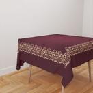 Toalha De Mesa Quadrada 4 Lugares Tecido Oxford Bordô Moldura Arabesco TL306 - 140x140cm Toalha De Mesa Quadrada 4 Lugares Tecido Oxford Bordô Moldura Arabesco TL306 - 140x140cm