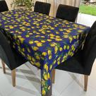 Toalha de Mesa Redonda Gorgurinho Limão Siciliano Fundo Azul Royal - 1,50m