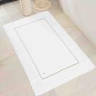 Toalha de Piso Lázio 48x80 cm Branco/Fend Kacyumara Toalha de Piso Lázio 48x80 cm Branco/Fend Kacyumara