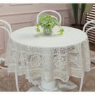 Toalha de Renda Redonda 1,50m x 1,50m Floral 4 Lugares Cozinha Forro de Mesa de Jantar Decorativa Toalha de Renda Redonda 1,50m x 1,50m Floral 4 Lugares Cozinha Forro de Mesa de Jantar Decorativa