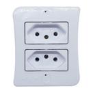 Tomada Dupla 2p+t 20A Sobrepor Branco Externo Com Placa Espelho Linha Viena 127v e 250v Bivolt Tomada Dupla 2p+t 20A Sobrepor Branco Externo Com Placa Espelho Linha Viena 127v e 250v Bivolt