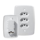 Tomada Ideale Pluzie Linha Fácil Tripla - 2P+T 10A com Placa 4x2 Branca