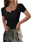 Top feminino PRETTYGARDEN 2026 de corte slim com textura canelada e gola Henley