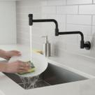 Torneira Cozinha Lavabo de Parede Articulável Gourmet Comprida Metal com Giro de 360 Cor Preto Fosco Pia Cuba Fogão