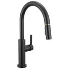 Torneira de cozinha Delta Nicoli com pulverizador suspenso preto/dourado