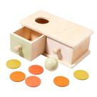 Toy Montessori de madeira 2 em 1 com inserção de moedas e bolas para crianças