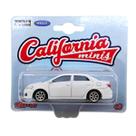 Toyota Corola Branco Séries California Minis 1/64 Welly 52020 Toyota Corola Branco Séries California Minis 1/64 Welly 52020