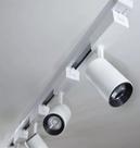 Trilho Eletrificado 2m + 4 Spot Led 7w 3000k Bivolt Branco Trilho Eletrificado 2m + 4 Spot Led 7w 3000k Bivolt Branco