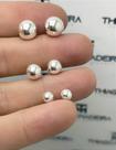 Trio de Brincos Bolinha em Banho de Prata - 50 Milésimos com Verniz - 3 Pares (4mm, 6mm e 8mm) Trio de Brincos Bolinha em Banho de Prata - 50 Milésimos com Verniz - 3 Pares (4mm, 6mm e 8mm)