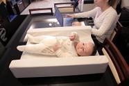 Trocador Americano para Bebe Impermeável e Colchão Portátil Branco