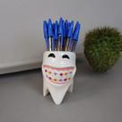 Vasinho ou porta caneta Dente com Aparelho Dentista Ceramica