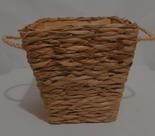 vaso cachepot piramide com alça e trama em taboa decoração