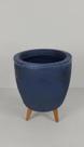 Vaso de Chão com Tripé em Polietileno Azul 31cm Vaso de Chão com Tripé em Polietileno Azul 31cm