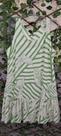 Vestido branco com verde viscolinho tamanho G