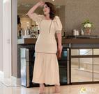 Vestido com detalhe de renda Vestido com detalhe de renda