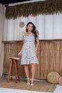 Vestido Curto Ajuste na Cintura Laço na Alça