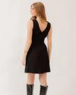 Vestido Curto Entre Bailes e Livros