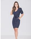 Vestido curto monocromático em crepe