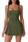 Vestido Deportivo QINSEN de Tenis Plisado en Verde Militar Talla L