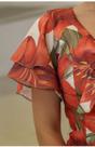 Vestido estampado com botoes e detalhe nas mangas