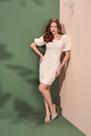 vestido estilo fino na cor creme nos tamanho 38,40 e 42