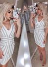Vestido jeans curto cavado tamanho único P ao GG Vestido jeans curto cavado tamanho único P ao GG