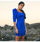 Vestido liso com pregas