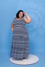 Vestido longe