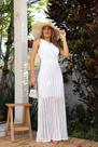 Vestido longo acinturado