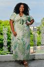 Vestido Longo em Viscose Stretch Confortável com Decote V e Fenda Lateral - Malwee