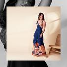 Vestido longo estampado com fenda na frente