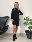 Vestido manga longa, malha canelada na altura do joelho gola alta, perfeito com tênis ou bota