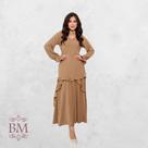 Vestido Midi, em Crepe, Areia, Mangas Longas, Elástico Punho, Decote V, Detalhe Saia, Forro, Feminine BM1277 Tamanho:M