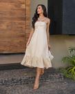 Vestido Midi Hadassa em Linho com Alça Removível, Estampa Poá - Monami - Preto / Amarelo Manteiga Vestido Midi Hadassa em Linho com Alça Removível, Estampa Poá - Monami - Preto / Amarelo Manteiga