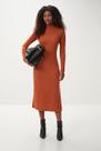 Vestido Midi Manga Longa Canelado com Gola