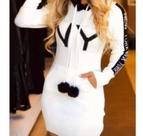 Vestido mouse com capuz e manga longa