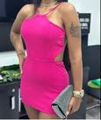 Vestido na cor rosa pink com as costas aberta , tamanho p/m