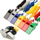Whistle Hipat, 8 pacotes com cordão, 7 de plástico e 1 de aço inoxidável Whistle Hipat, 8 pacotes com cordão, 7 de plástico e 1 de aço inoxidável