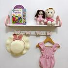 2 Prateleiras coração rosa 60cm e 2 cabideiros infantil