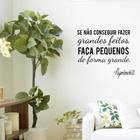 Adesivo de Parede com Frase Pequenos Feitos - Quartinhos