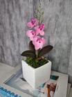 Arranjo De Mini Orquídea Rosa Vaso Branco Quadrado