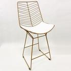 Banqueta média para Balcão Bertoia maciça Retrô cor Dourado fosco assento branco altura 60cm - Poltronas do Sul