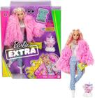 Barbie Extra Doll 3 em casaco fofo rosa com porco-unicórnio de estimação, cabelo extra-longo Crimped, incluindo anel de embreagem e goma de barra de chocolate, várias articulações flexíveis, presente para crianças de 3 anos de idade e up