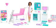 Barbie Fast Cast Clinic Playset, Morena Doctor Doll (12-in), 30+ Play Pieces, 4 Play Areas, Cast & Curativo Making, Medical & X-ray Stations, Tabela de Exames, Gift Shop & More