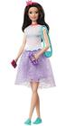 Barbie Princess Adventure Renee Doll (Morena de 12 polegadas) em Moda e Acessórios, com Smart Phone, Bolsa, Caneca de Viagem e Tiara, Presente para Crianças de 3 a 7 Anos, Multi (GML71)