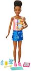 Barbie Skipper Babysitters Inc. Conjunto de bonecas e acessórios com boneca morena de 9 a 7 anos, boneca baby doll &amp 4 peças de contar histórias para 3 a 7 anos de idade