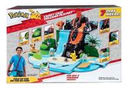 Batalha Pokemon Boneco Pikachu - Playset Vulcão Transporte