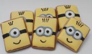 Biscoito Decorado de Mel Minions 30g - Dona Maria Biscoiteria