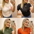 Blusa feminina gola alta manga curta básica malha canelada tendência